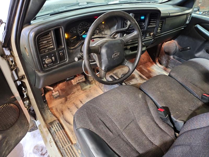 Photo 8 from auction – 2000 CHEVROLET SILVERADO with VIN 1GCGK29U7YE232264