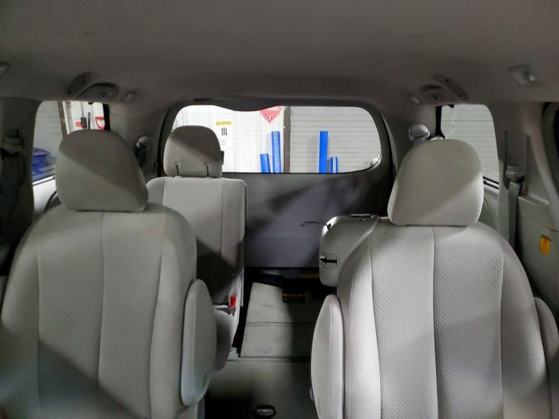 Photo 10 from auction – 2013 TOYOTA SIENNA LE with VIN 5TDKK3DC2DS284033