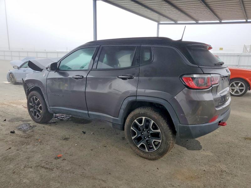 Photo 2 from auction – 2019 JEEP COMPASS TR with VIN 3C4NJDDB9KT771620