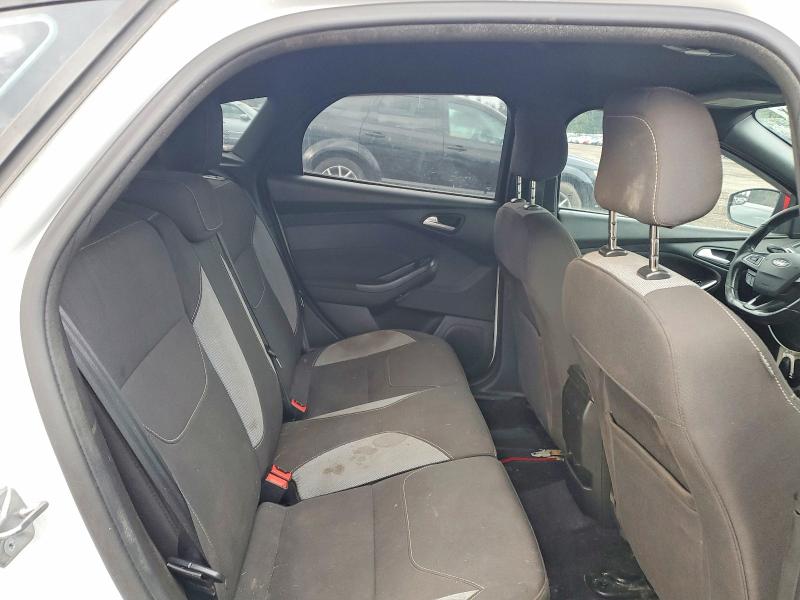 Photo 10 from auction – 2016 FORD FOCUS with VIN 1FADP3L98GL225662