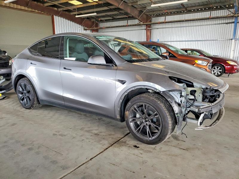 Zdjęcie 4 z aukcji – 2025 TESLA MODEL Y z VIN 7SAYGDEE6SF236668
