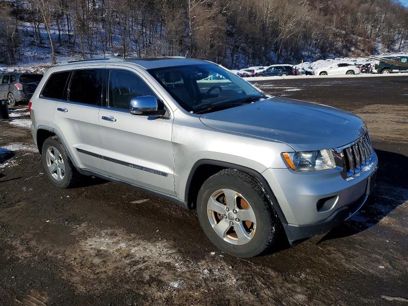 Photo 4 from auction – 2012 JEEP GRAND CHER with VIN 1C4RJFCG3CC121155