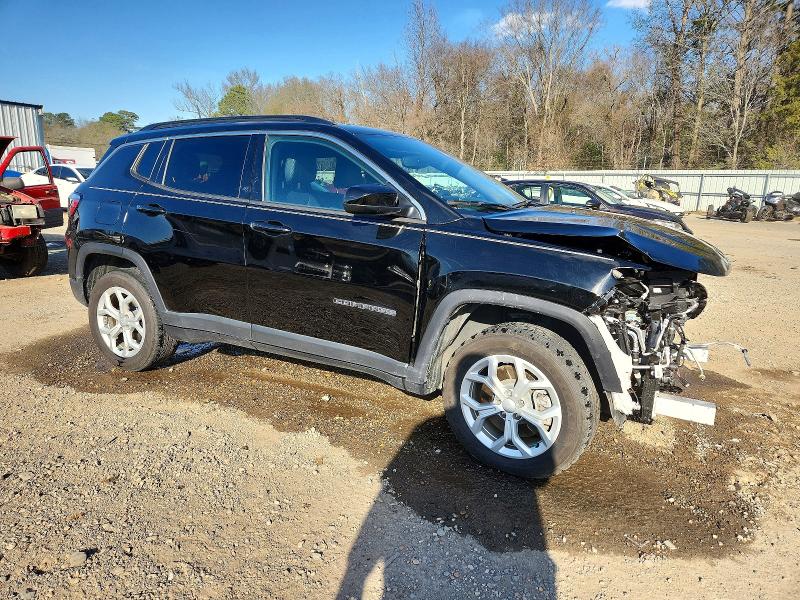 Photo 4 from auction – 2024 JEEP COMPASS with VIN 3C4NJDBN5RT149958
