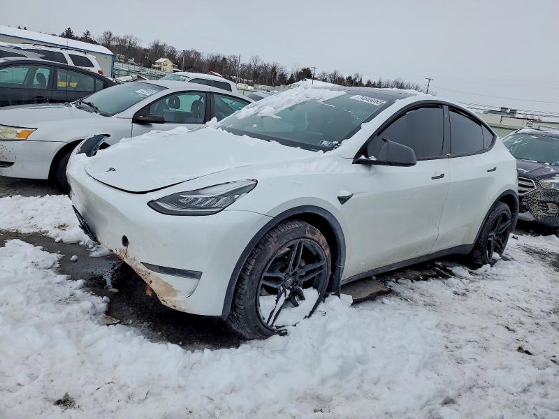 TESLA MODEL Y 2023 with VIN 7SAYGDEE2PA070699 - Photo from auction