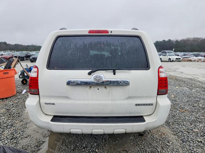 Photo 6 from auction – 2006 TOYOTA 4RUNNER SR with VIN JTEBU14R560102202