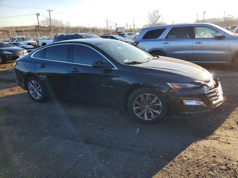 Photo 4 from auction – 2019 CHEVROLET MALIBU with VIN 1G1ZD5ST4KF188143
