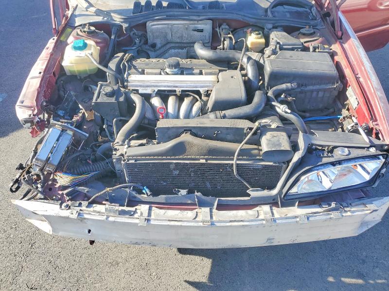 Photo 11 from auction – 1998 VOLVO S70 GLT with VIN YV1LS5643W1435526