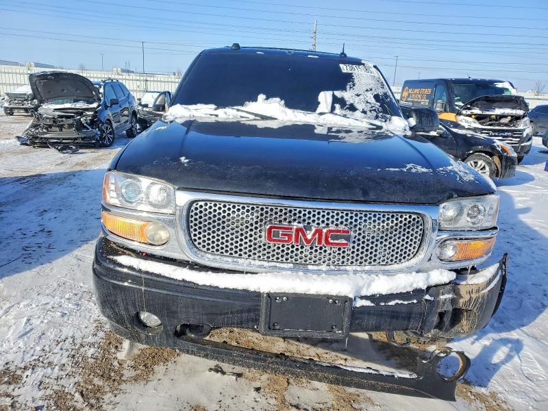 Photo 5 from auction – 2005 GMC YUKON DENA with VIN 1GKEK63UX5J130360