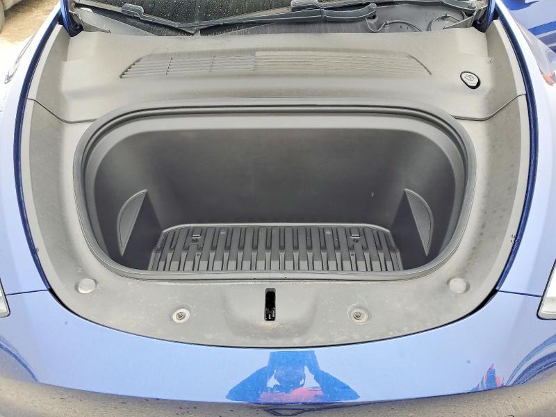 Photo 12 from auction – 2020 TESLA MODEL Y with VIN 5YJYGDEE4LF018839