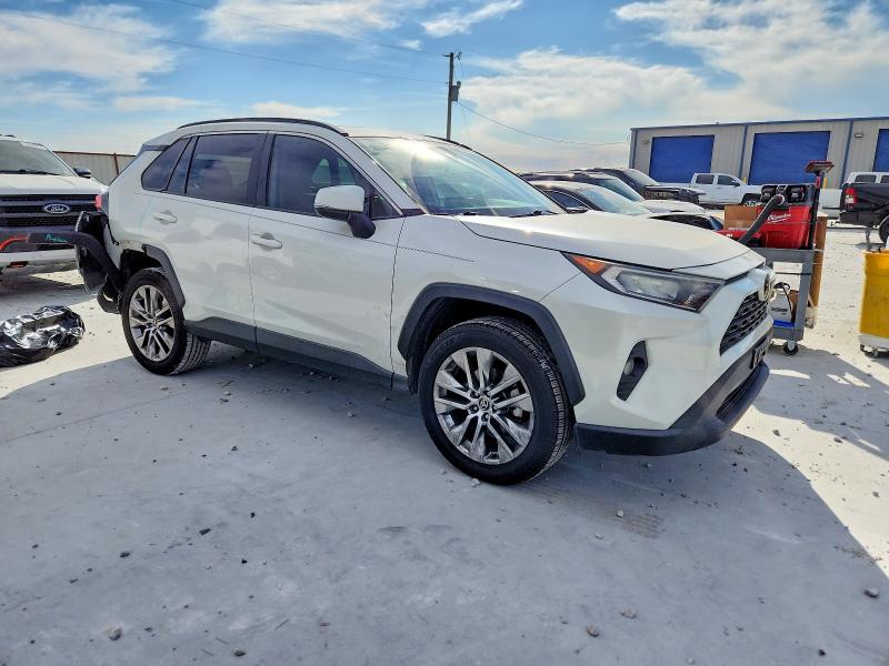 Photo 4 from auction – 2021 TOYOTA RAV4 with VIN 2T3C1RFV4MW153659