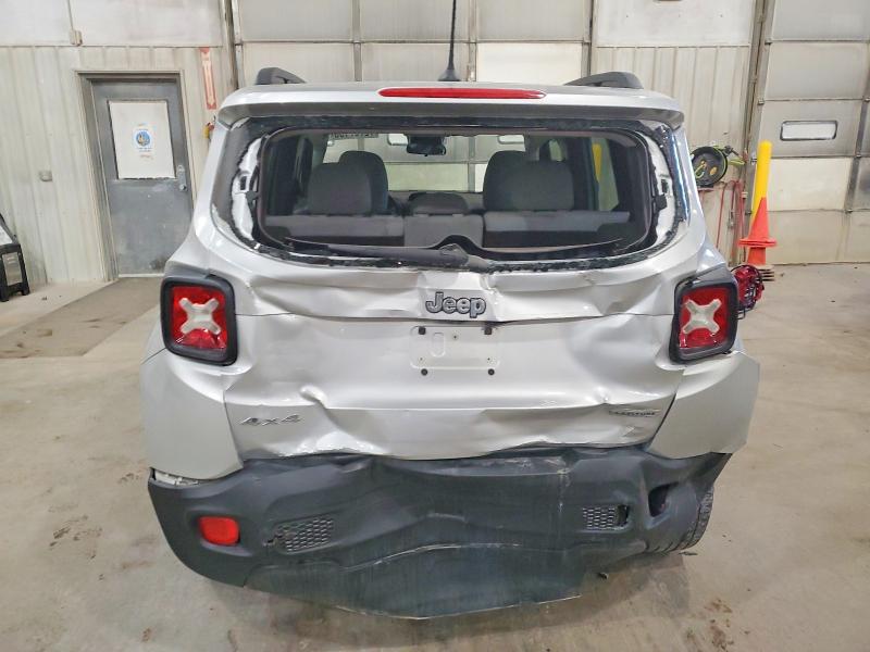 Photo 6 from auction – 2015 JEEP RENEGADE with VIN ZACCJBBT6FPB40411