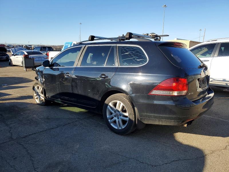 Photo 2 from auction – 2014 VOLKSWAGEN JETTA with VIN 3VWPL7AJ4EM623970