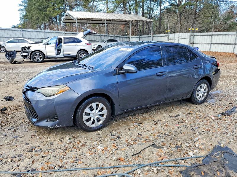 TOYOTA COROLLA L 2018 with VIN 5YFBURHE9JP806038 - Photo from auction