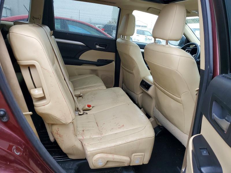 Photo 11 from auction – 2016 TOYOTA HIGHLANDER with VIN 5TDJKRFH1GS226393