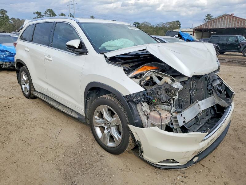 Photo 4 from auction – 2016 TOYOTA HIGHLANDER with VIN 5TDYKRFH0GS168811