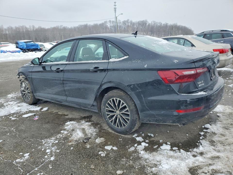 Photo 2 from auction – 2020 VOLKSWAGEN JETTA with VIN 3VWCB7BU3LM025442