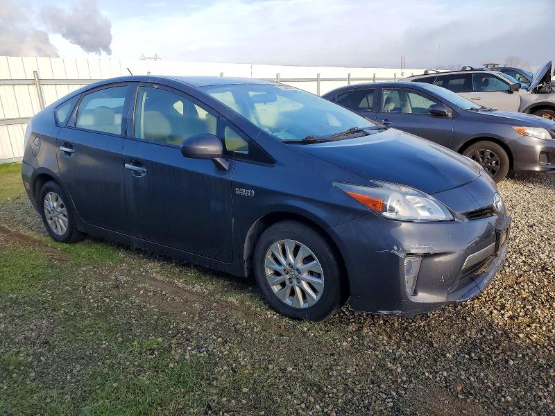 Photo 4 from auction – 2013 TOYOTA PRIUS PLUG with VIN JTDKN3DP5D3047449