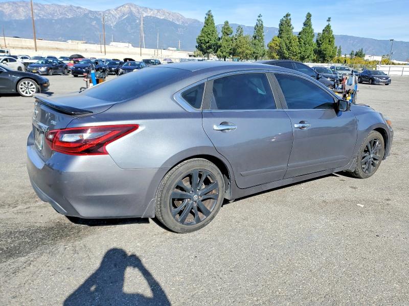 Photo 3 from auction – 2017 NISSAN ALTIMA 2.5 with VIN 1N4AL3APXHC217841