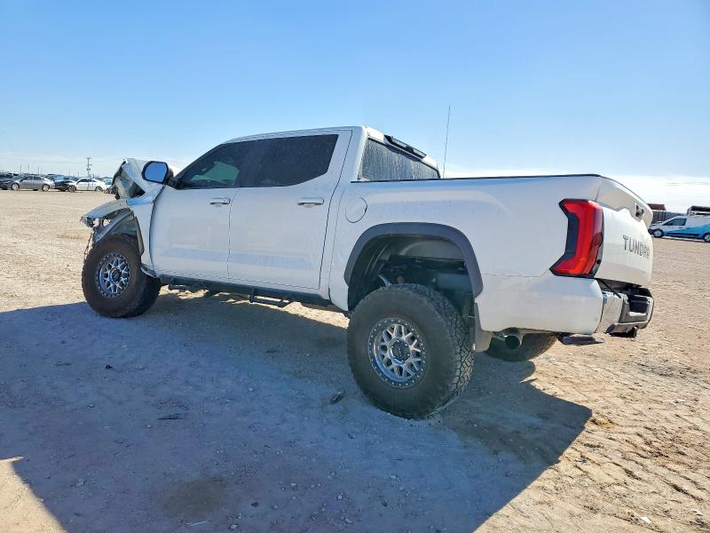 Photo 2 from auction – 2024 TOYOTA TUNDRA with VIN 5TFLA5DB3RX228596