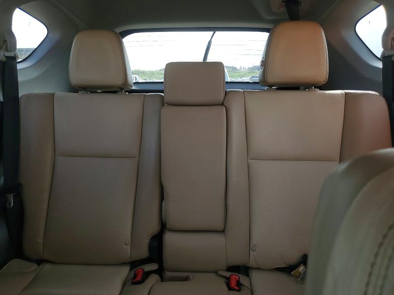 Photo 10 from auction – 2015 TOYOTA RAV4 LIMIT with VIN 2T3YFREV6FW231743