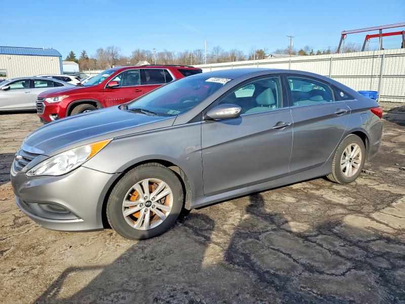 HYUNDAI SONATA 2014 with VIN 5NPEB4AC0EH834134 - Photo from auction