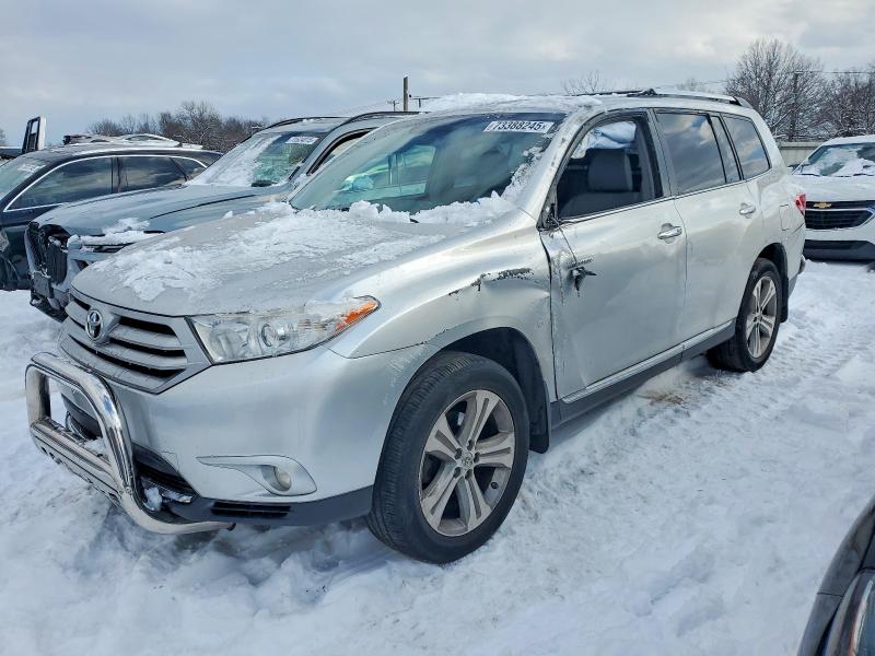 TOYOTA HIGHLANDER 2013 with VIN 5TDDK3EH1DS207737 - Photo from auction