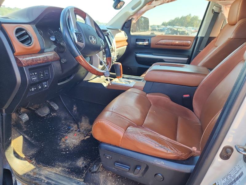 Photo 7 from auction – 2015 TOYOTA TUNDRA with VIN 5TFAW5F10FX457519
