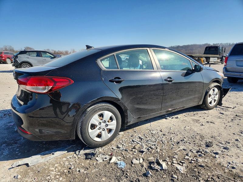 Photo 3 from auction – 2017 KIA FORTE with VIN 3KPFK4A7XHE056909