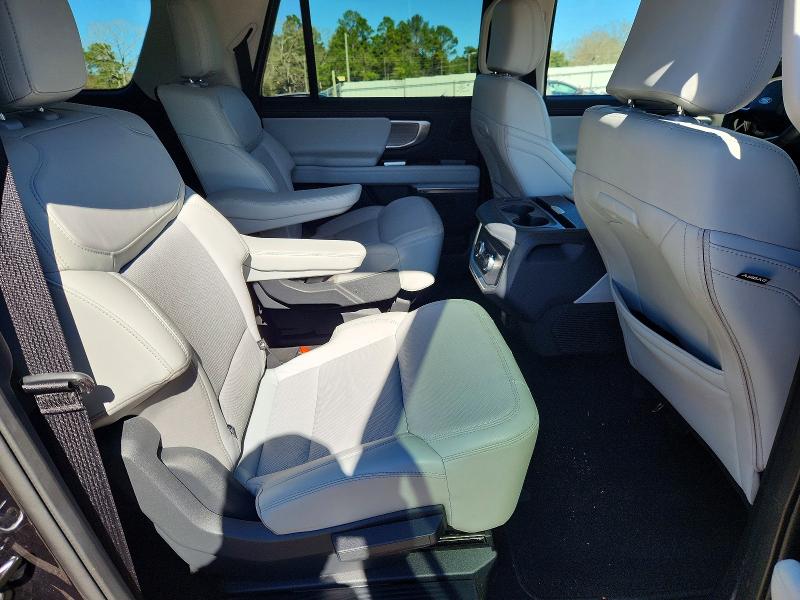 Photo 11 from auction – 2025 FORD EXPEDITION with VIN 1FMJK1M89SEA36730