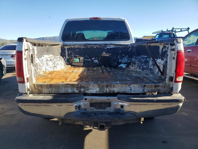 Photo 6 from auction – 2005 FORD F250 SUPER with VIN 1FTSW21P35EB50628