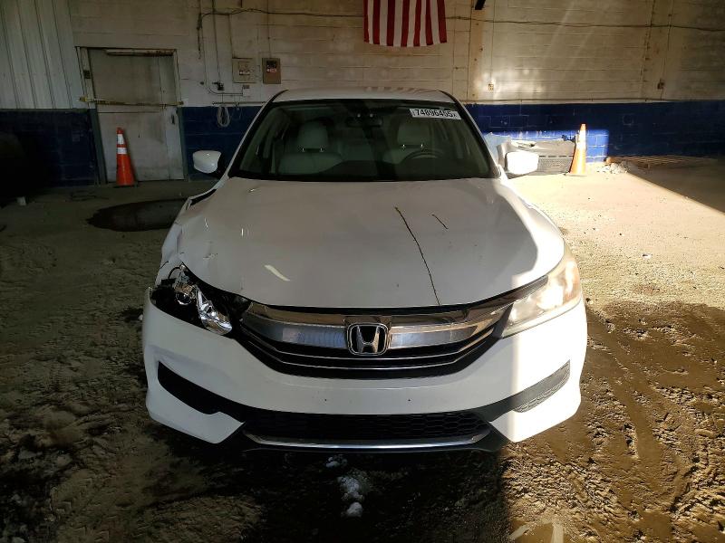 Photo 5 from auction – 2017 HONDA ACCORD LX with VIN 1HGCR2F34HA120634