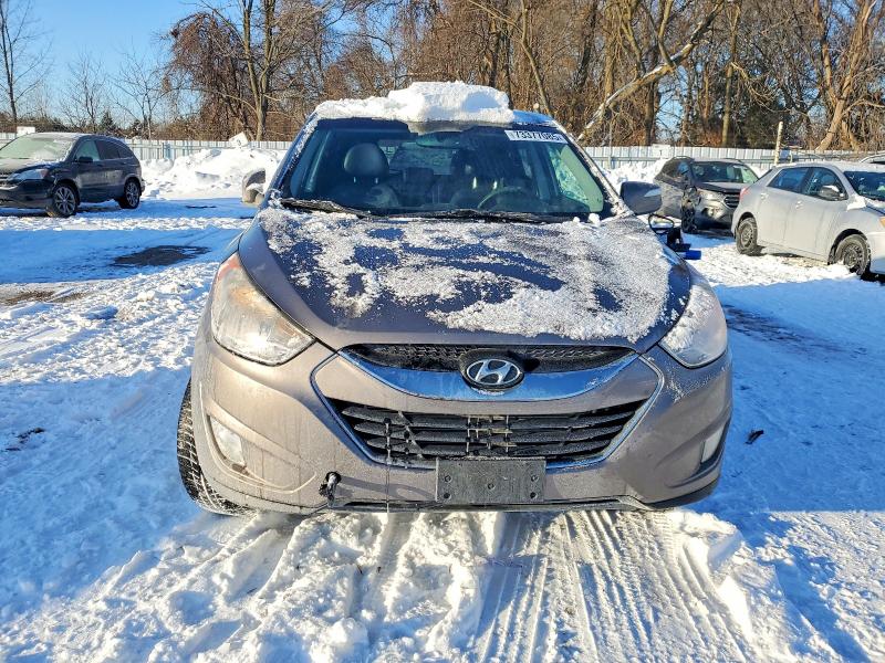 Photo 5 from auction – 2011 HYUNDAI TUCSON GLS with VIN KM8JUCAC5BU295249