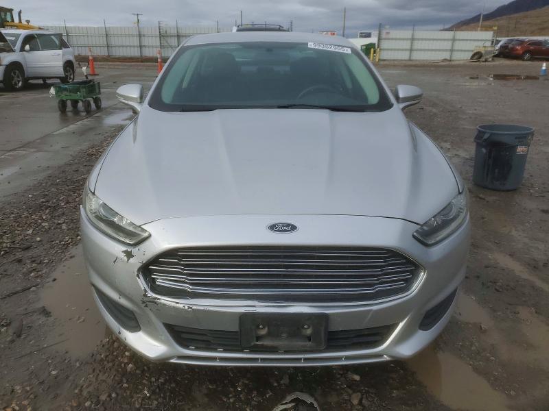 Photo 5 from auction – 2016 FORD FUSION SE with VIN 3FA6P0H71GR330558