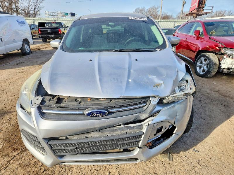 Photo 5 from auction – 2016 FORD ESCAPE SE with VIN 1FMCU0G75GUB97864