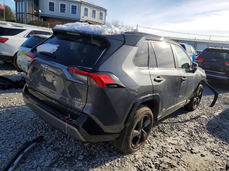 Photo 3 from auction – 2020 TOYOTA RAV4 XSE with VIN 2T3E6RFV9LW002003