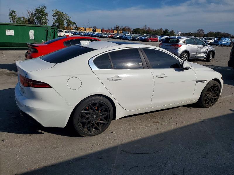 Photo 3 from auction – 2020 JAGUAR XE S with VIN SAJAE4FX2LCP61571