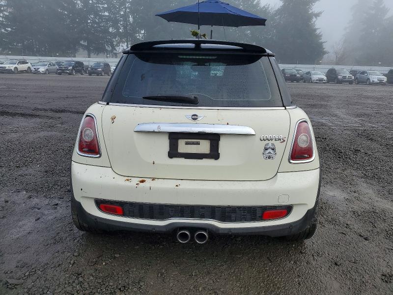 Photo 6 from auction – 2010 MINI COOPER S with VIN WMWMF7C58ATZ70739