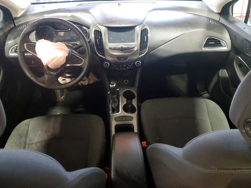 Photo 8 from auction – 2017 CHEVROLET CRUZE LT with VIN 3G1BE6SM3HS604121