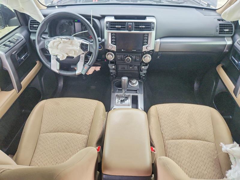 Photo 8 from auction – 2022 TOYOTA 4RUNNER SR with VIN JTEMU5JRXN6052882