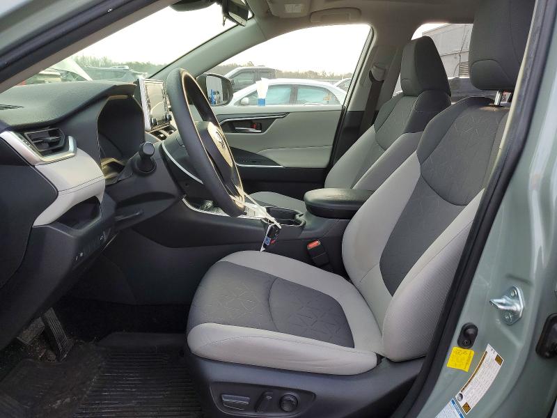 Photo 7 from auction – 2019 TOYOTA RAV4 XLE with VIN JTMP1RFV8KD035299