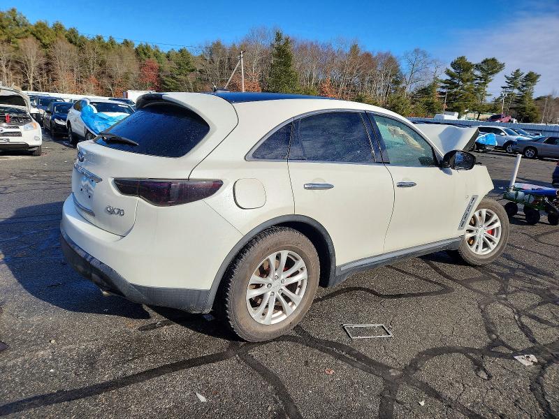 Photo 3 from auction – 2017 INFINITI QX70 with VIN JN8CS1MW5HM411043