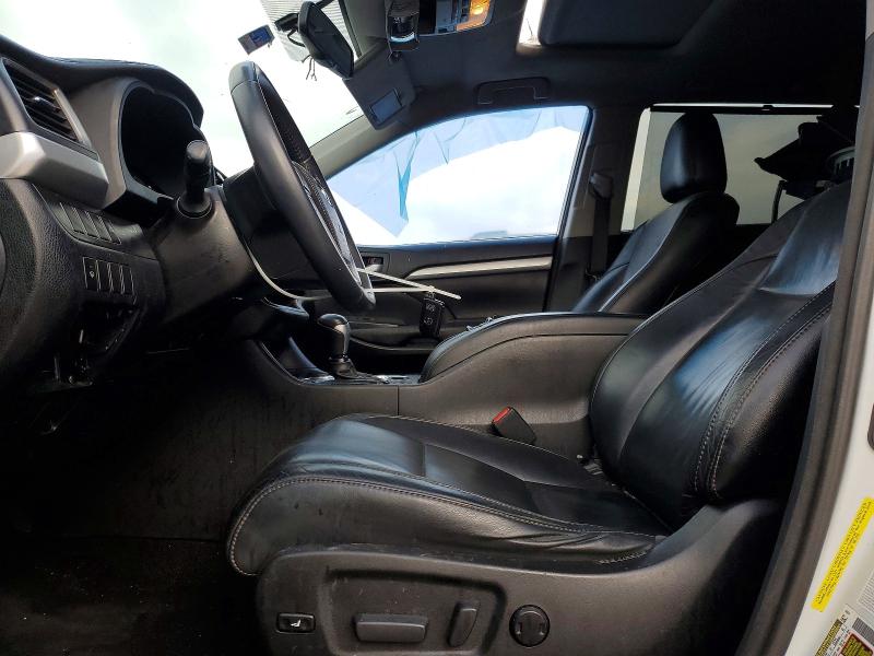 Photo 7 from auction – 2016 TOYOTA HIGHLANDER with VIN 5TDKKRFH7GS502340