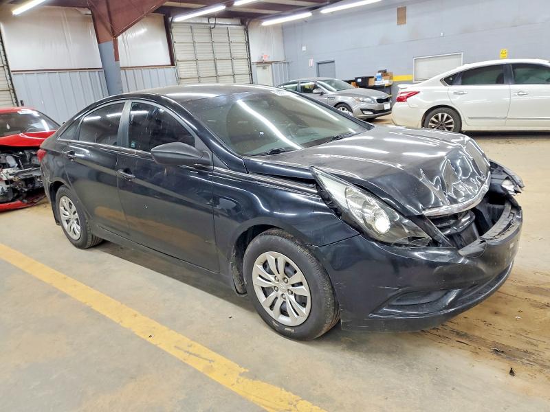 Photo 4 from auction – 2011 HYUNDAI SONATA with VIN 5NPEB4AC3BH257031