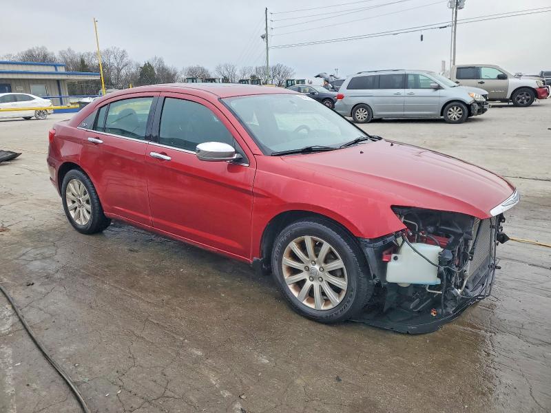 Photo 4 from auction – 2013 CHRYSLER 200 LIMITE with VIN 1C3CCBCG3DN593097