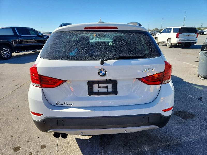Photo 6 from auction – 2015 BMW X1 with VIN WBAVM1C57FVW57331