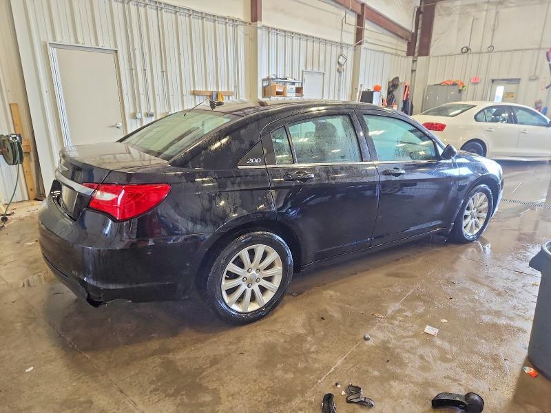 Photo 3 from auction – 2013 CHRYSLER 200 with VIN 1C3CCBBG2DN607945