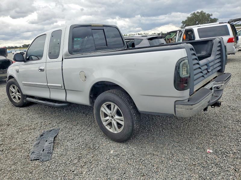 Photo 2 from auction – 2001 FORD F150 with VIN 1FTRX17W31NA02753