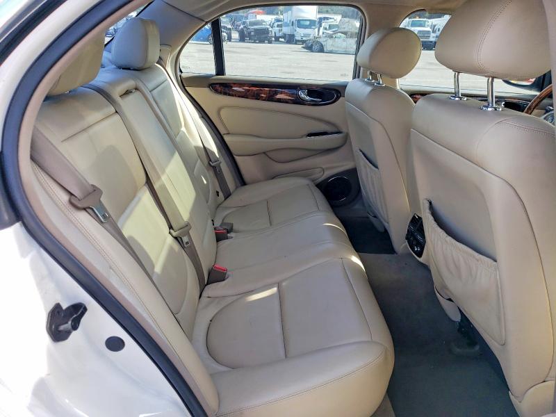 Photo 10 from auction – 2004 JAGUAR XJ8 with VIN SAJWA71C54SG17756