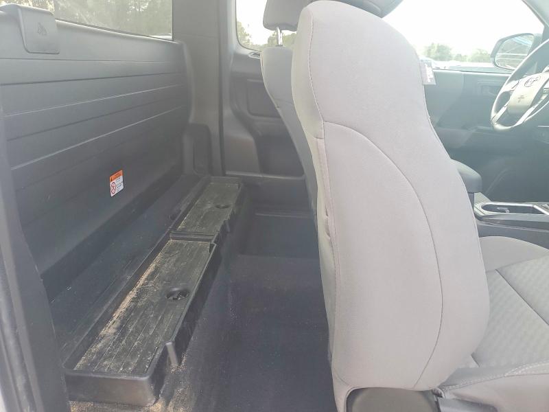 Photo 10 from auction – 2022 TOYOTA TACOMA with VIN 3TYRX5GN3NT053351