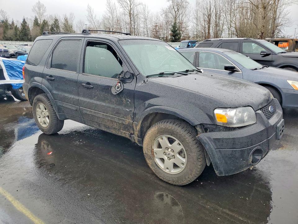 Photo 4 from auction – 2006 FORD ESCAPE LIM with VIN 1FMCU94186KA86014
